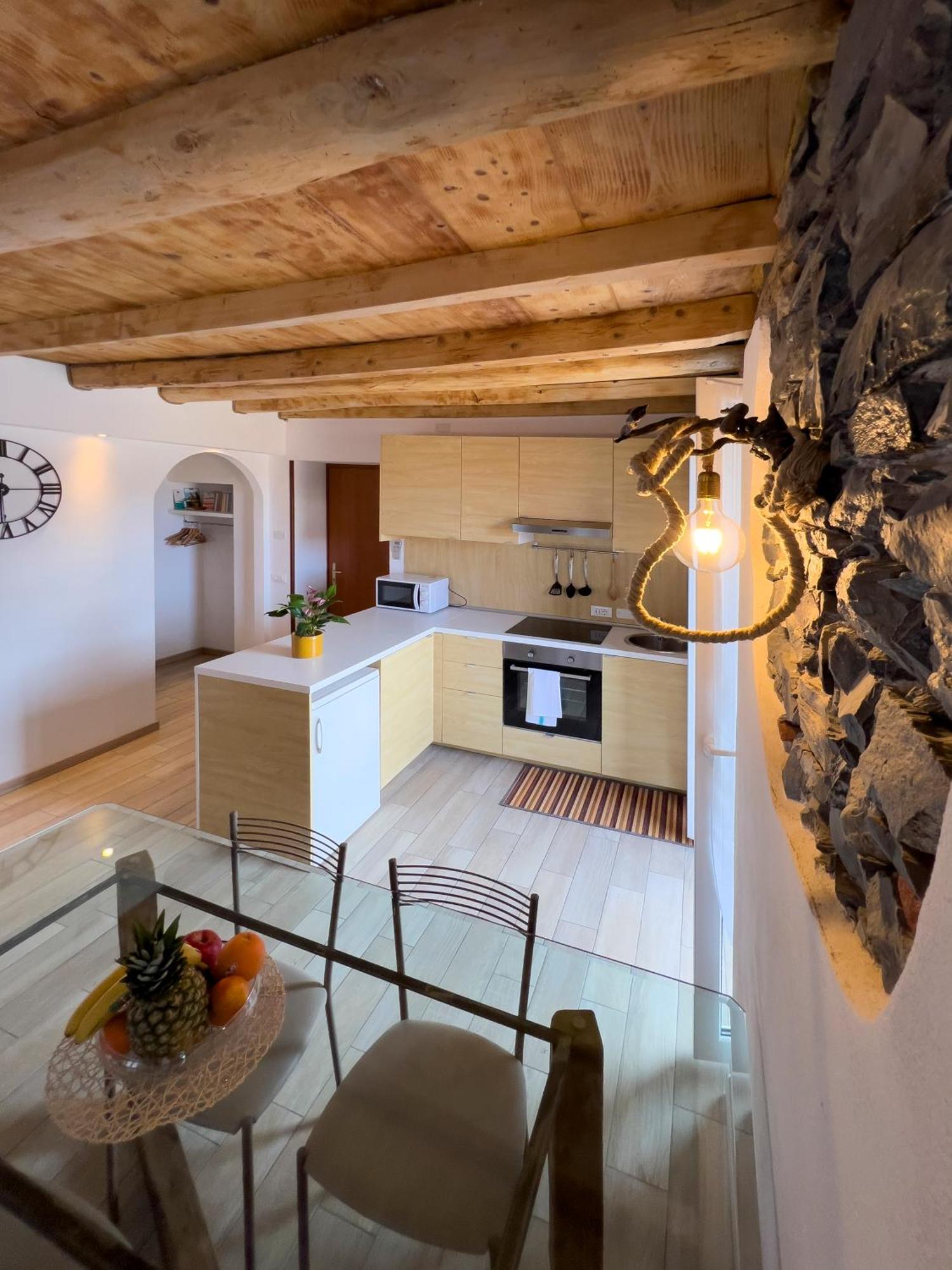 Appartamento Tivano เลซเซโน ภายนอก รูปภาพ